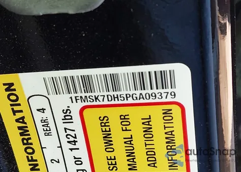 2023 Ford Explorer Xlt z USA, uszkodzony, nr VIN 1FMSK7DH5PGA09379